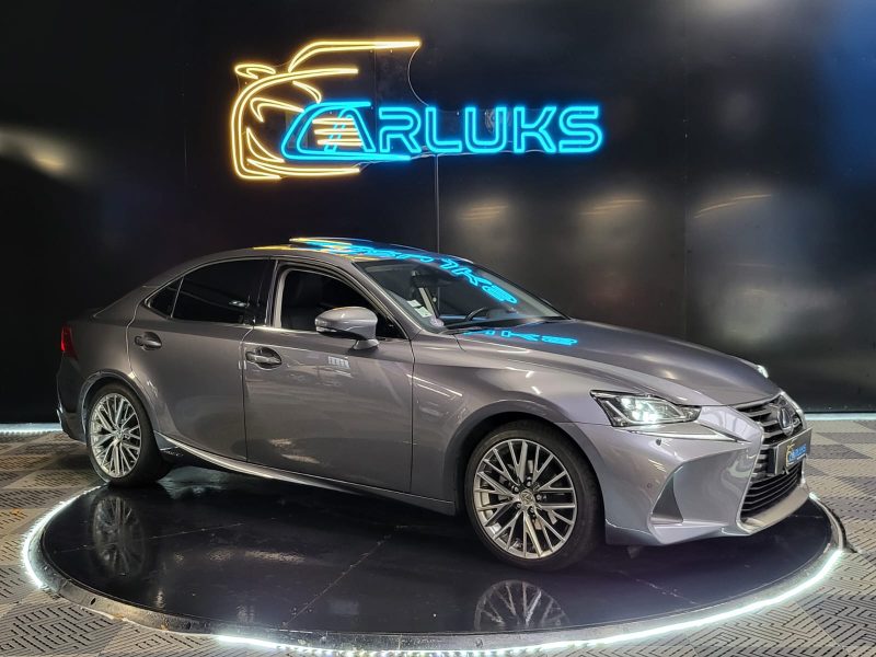 LEXUS IS300H 2019B