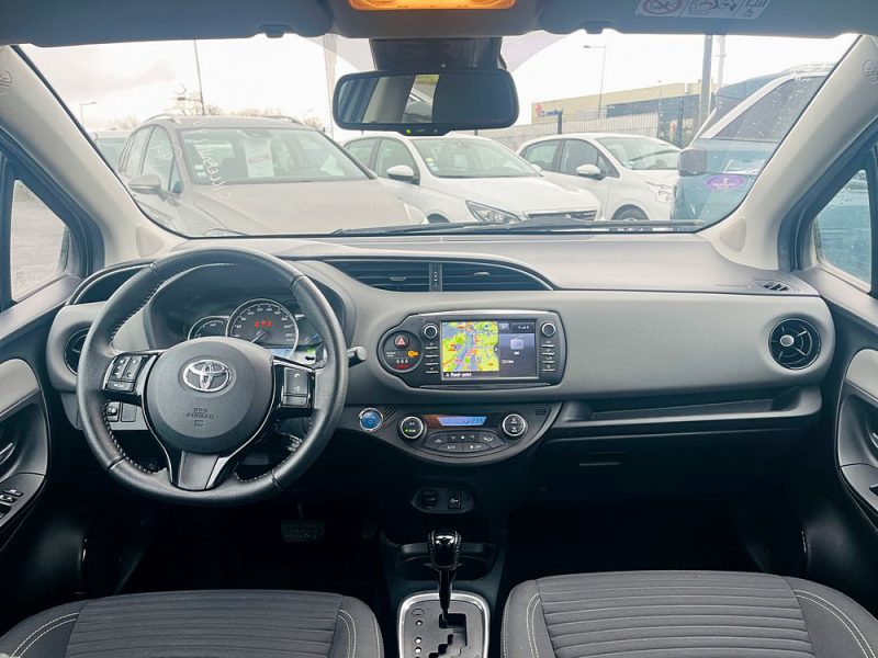 TOYOTA YARIS HYBRID BUSINESS 1.5 100H