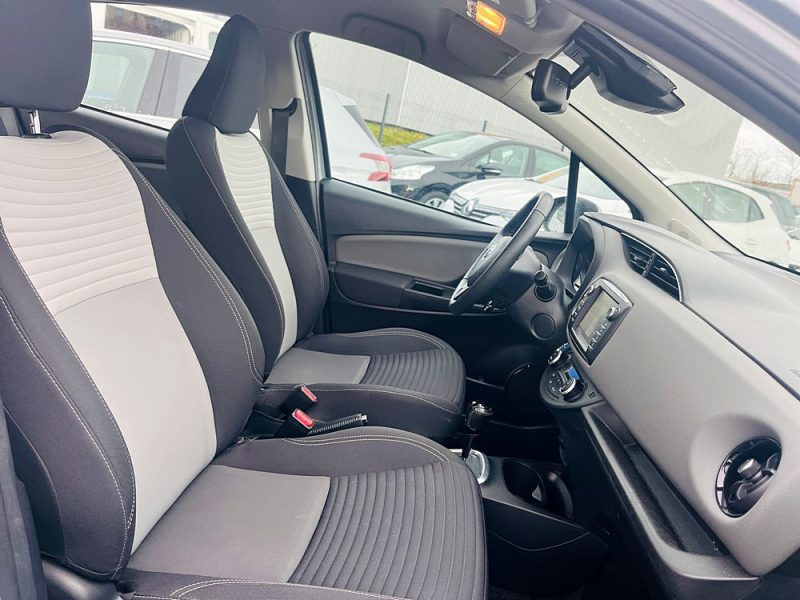 TOYOTA YARIS HYBRID BUSINESS 1.5 100H