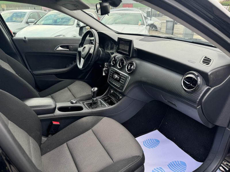 MERCEDES CLASSE GLA 2015