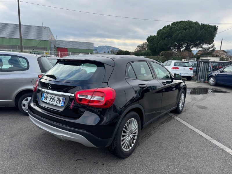 MERCEDES CLASSE GLA 2015