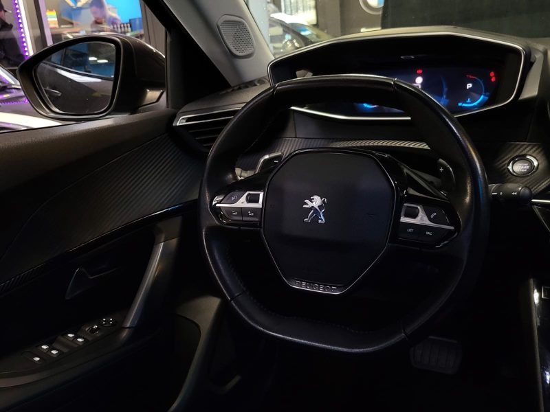 PEUGEOT 2008 1.5 BLUE HDI 130 Cv ALLURE / VIRTUAL COCKPIT / CAMERA DE RECUL / REGULATEUR ADAPTATIF /