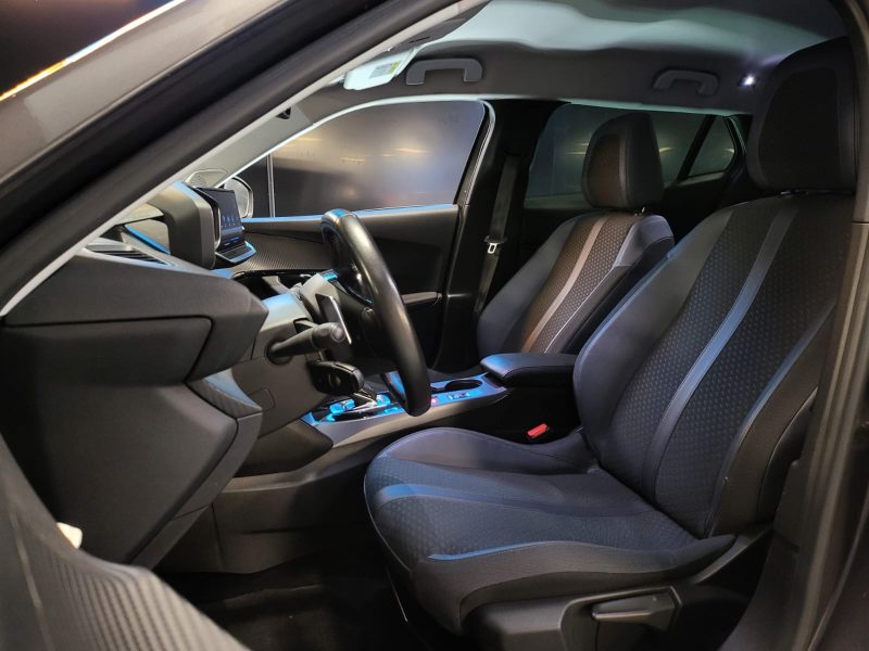 PEUGEOT 2008 1.5 BLUE HDI 130 Cv ALLURE / VIRTUAL COCKPIT / CAMERA DE RECUL / REGULATEUR ADAPTATIF /