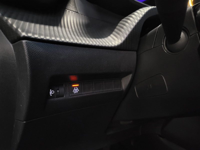 PEUGEOT 2008 1.5 BLUE HDI 130 Cv ALLURE / VIRTUAL COCKPIT / CAMERA DE RECUL / REGULATEUR ADAPTATIF /