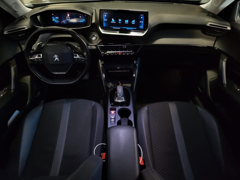 PEUGEOT 2008 1.5 BLUE HDI 130 Cv ALLURE / VIRTUAL COCKPIT / CAMERA DE RECUL / REGULATEUR ADAPTATIF /