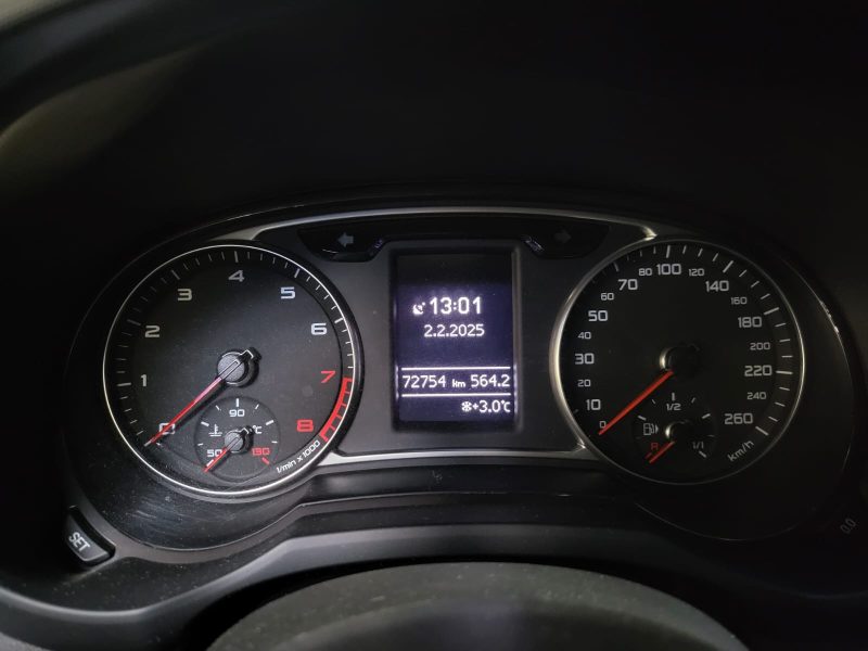 AUDI A1 1.8 TFSI 192 Cv S-LINE / SUIVI AUDI / 2EME MAIN / ORIGINE FRANCE / FEUX LED / RADAR AV AR