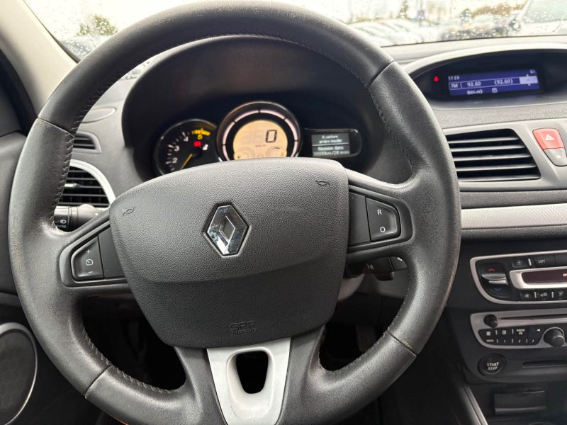 RENAULT MEGANE III 5 portes 1.5 dCi 110Cv distribution NEUF garantie 12MOIS