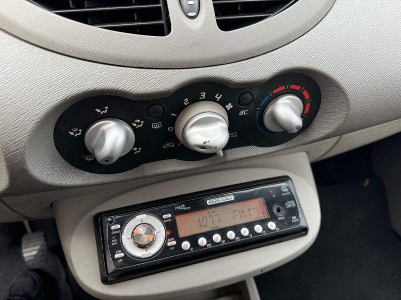 RENAULT TWINGO 2008