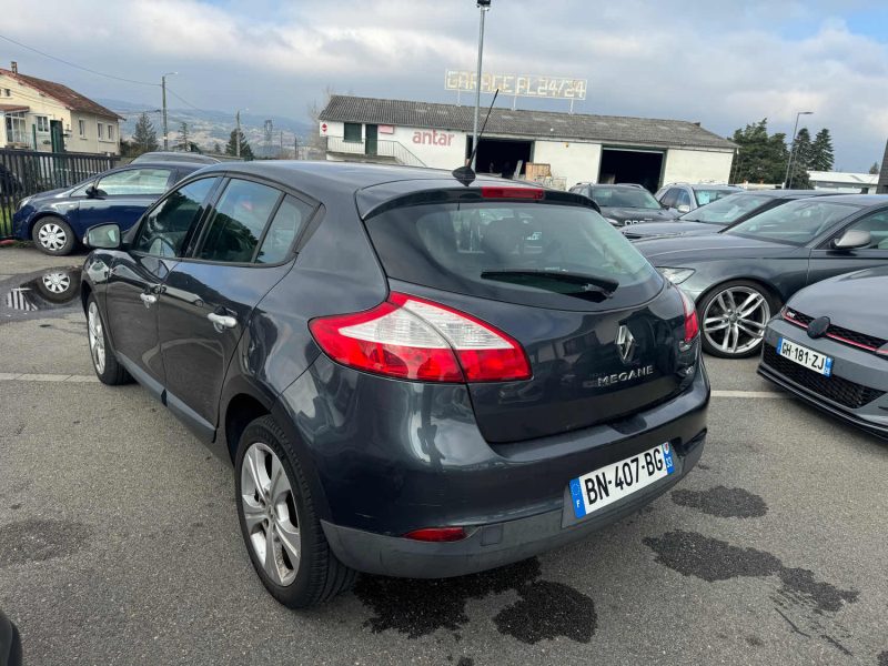 RENAULT MEGANE 2011