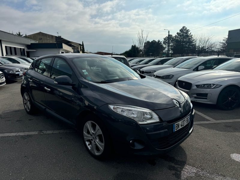 RENAULT MEGANE 2011