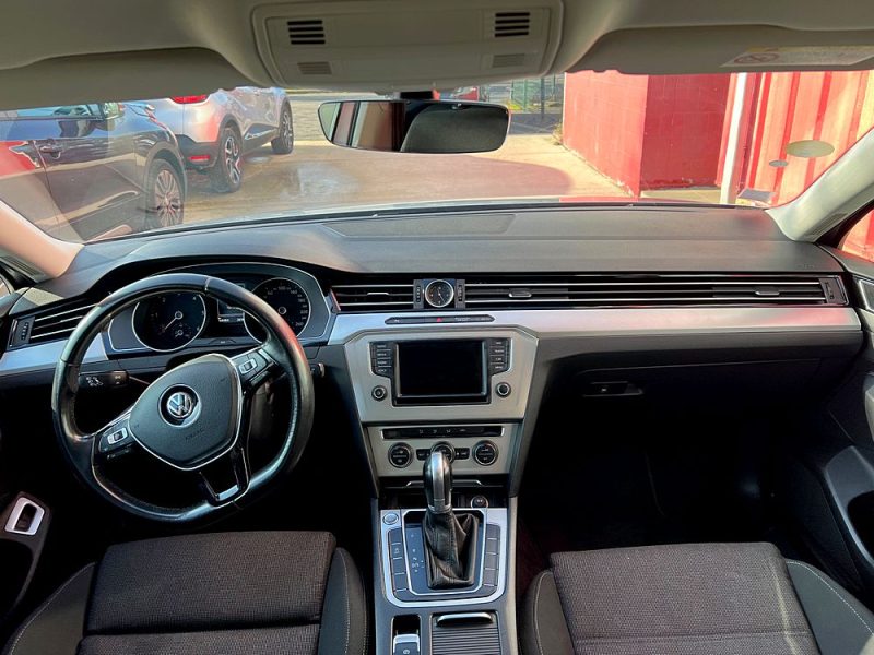 VOLKSWAGEN PASSAT 2016