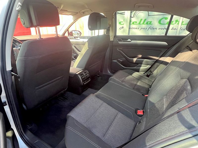 VOLKSWAGEN PASSAT 2016