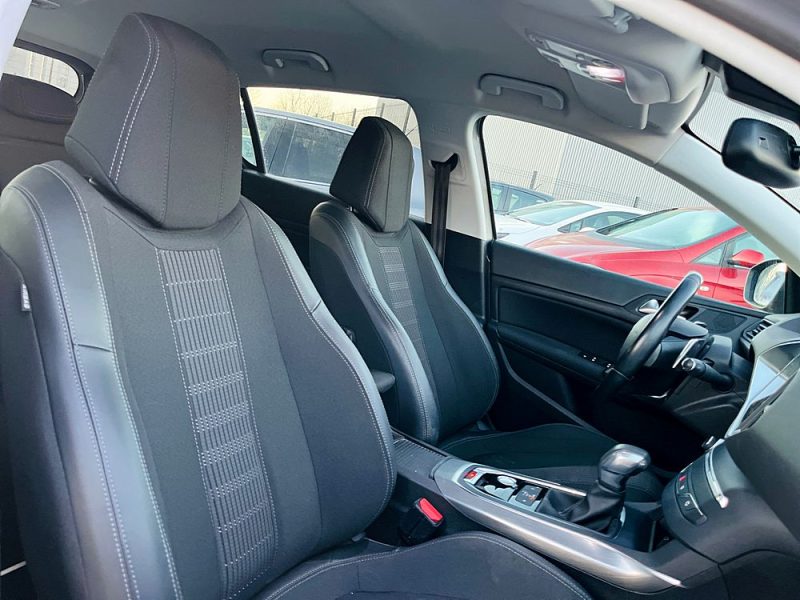 PEUGEOT 308 ALLURE BUSINESS 1.5 BlueHDi 130 EAT6  