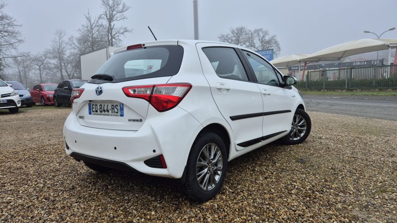 TOYOTA YARIS HYBRID 2017