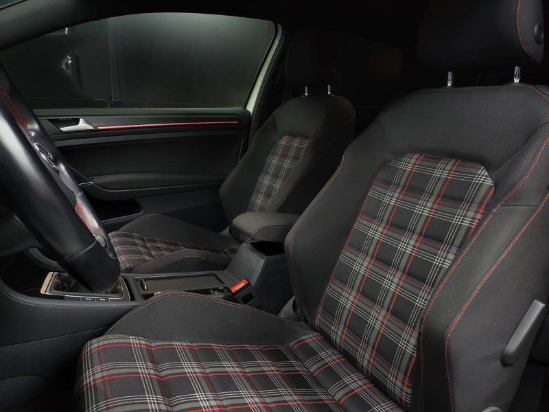 VOLKSWAGEN GOLF VII GTI 2.0 TSI 230cv BVM6