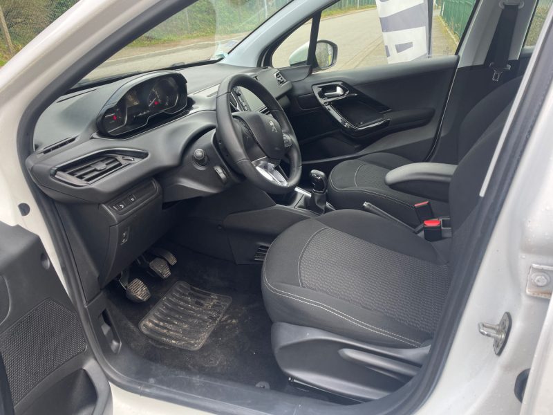 PEUGEOT 208 1.2VTI 12V 82CV