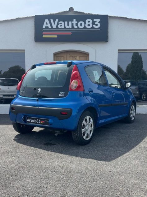 PEUGEOT  107 2009 1.0 68CV / Moteur à Chaine / CT OK / Révisée 