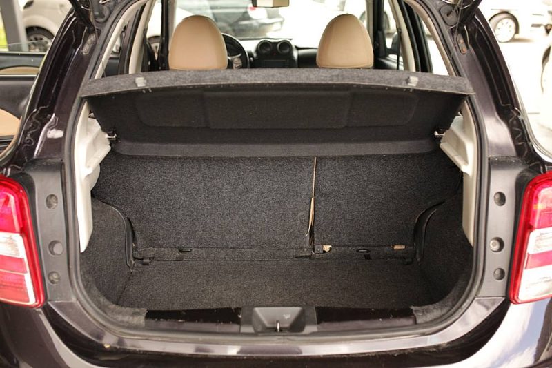 NISSAN MICRA 2011 FINITION LOLITA LEMPICKA 