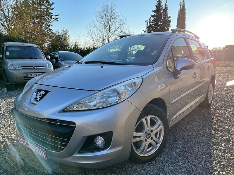PEUGEOT 207 2011