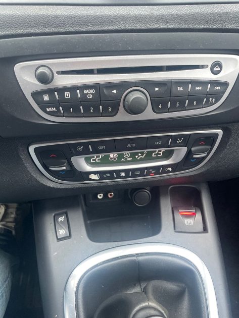 RENAULT MEGANE SCENIC III  1.5 dCi  110Ch