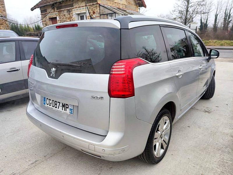 PEUGEOT 5008 Style 7pl 1.6 HDi 112ch