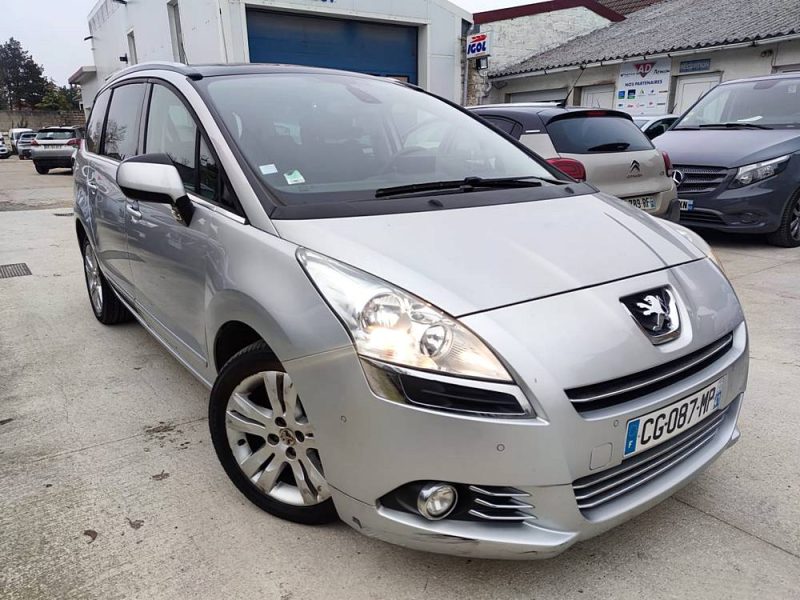 PEUGEOT 5008 Style 7pl 1.6 HDi 112ch