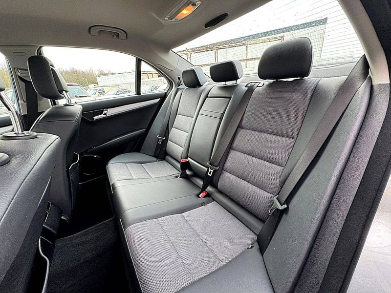 MERCEDES CLASSE C 350 3.0 CDI V6 230 CV BlueEfficiency Avantgarde GARANTIE 12 MOIS