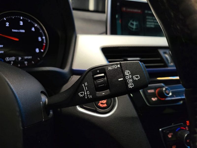 BMW X1 xDrive 20 d 190Cv PACK M / TOIT OUVRANT + SIEGES CHAUFFANTS + CAMERA RECUL / 