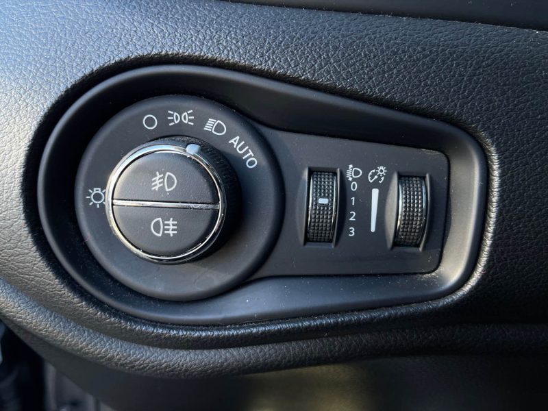 JEEP RENEGADE 1.6L MULTIJET S&S 120CH BROOKLYN EDITION GARANTIE 6 MOIS