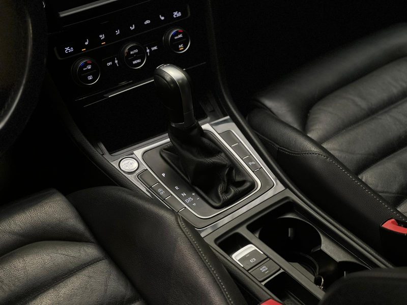 VOLKSWAGEN GOLF VII Variant 2.0 TDI 150Cv 