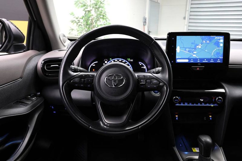 TOYOTA Yaris Cross 2022