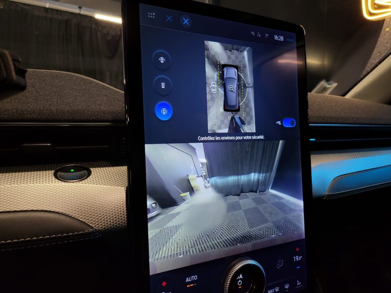 FORD MUSTANG MACH-E 269cv STANDARD RANGE PREMIUM RWD / 1ERE MAIN / PACK TECHNOLOGIQUE + / SIEGES ELE