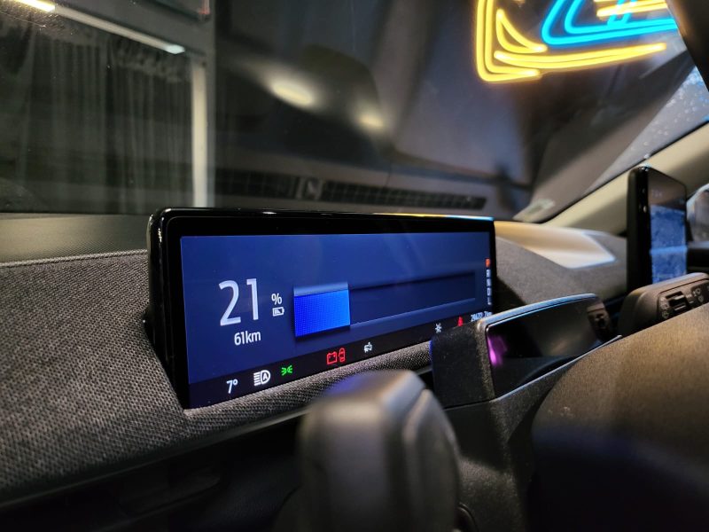 FORD MUSTANG MACH-E 269cv STANDARD RANGE PREMIUM RWD / 1ERE MAIN / PACK TECHNOLOGIQUE + / SIEGES ELE