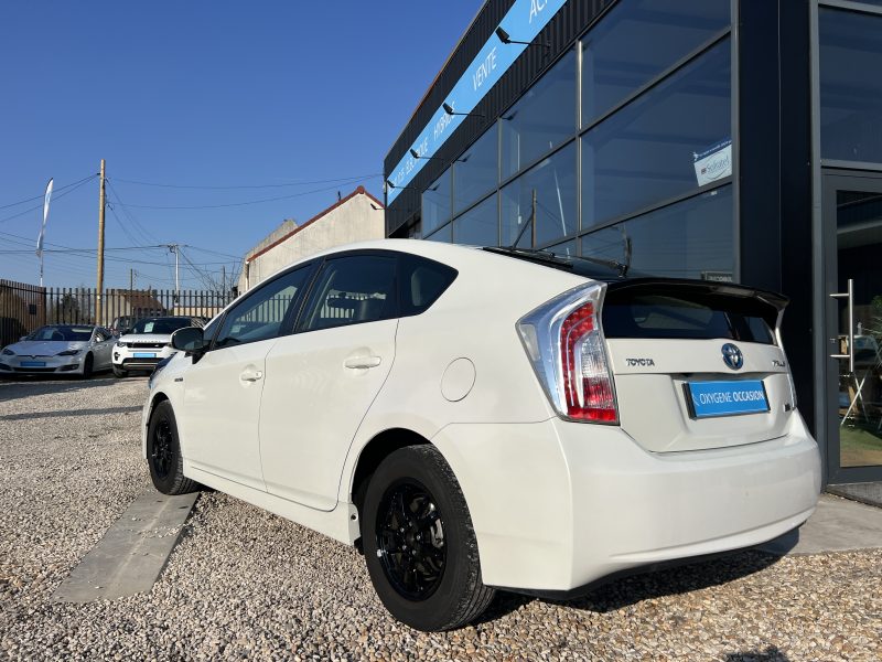 TOYOTA PRIUS Dynamic 07/2014