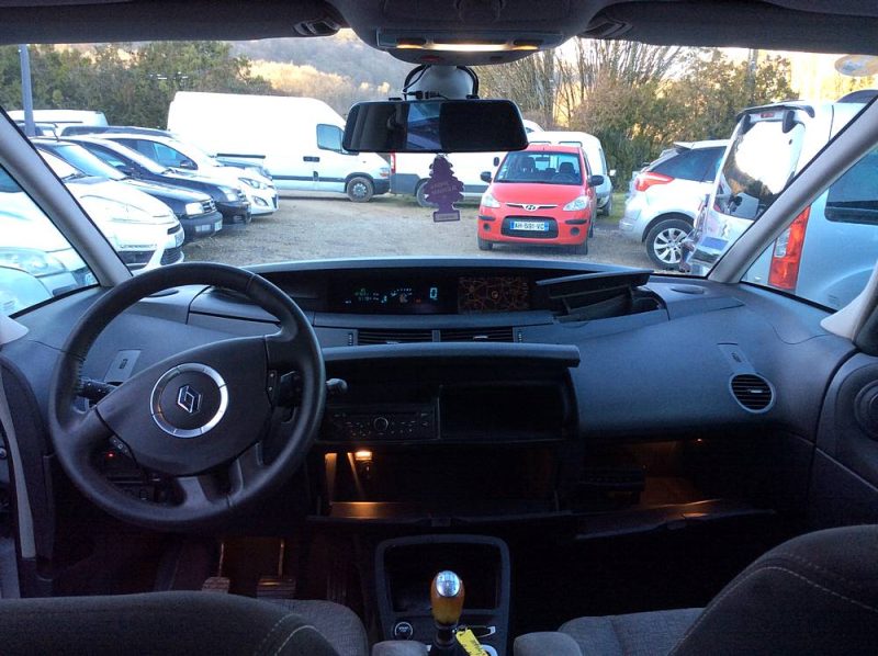 RENAULT ESPACE 2010 7 PLACES ATTELAGE