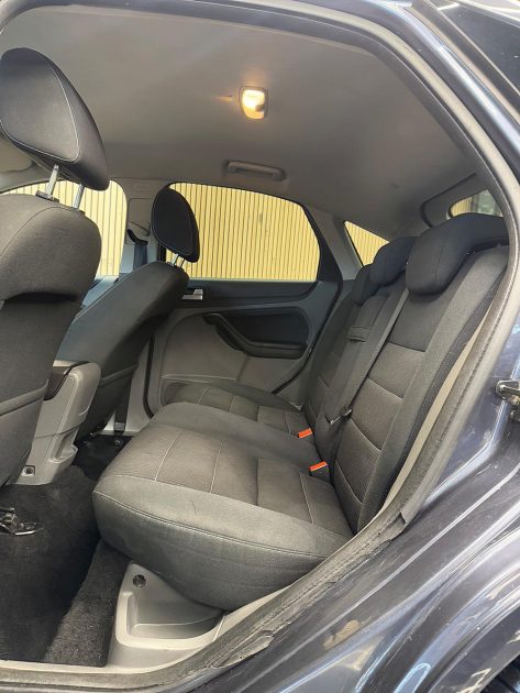 FORD FOCUS II  2009