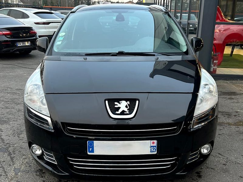 PEUGEOT 5008 PREMIUM 1.6 HDI 112 Cv TOIT PANORAMIQUE REGULATEUR BLUETOOTH CRIT AIR 2 - GARANTIE 1 AN