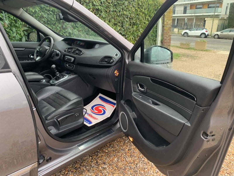 RENAULT MEGANE SCENIC 2012 1.6 DCI 