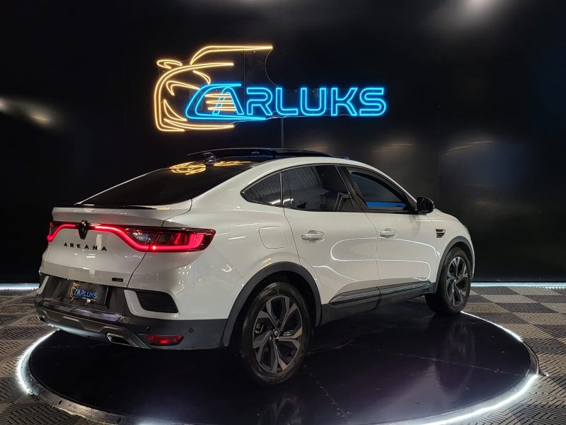 RENAULT ARKANA 1.5 143cv E-TECH SUIVI RENAULT / SIEGES ELECTRIQUES / TOIT OUVRANT / CAMERA / BOSE 