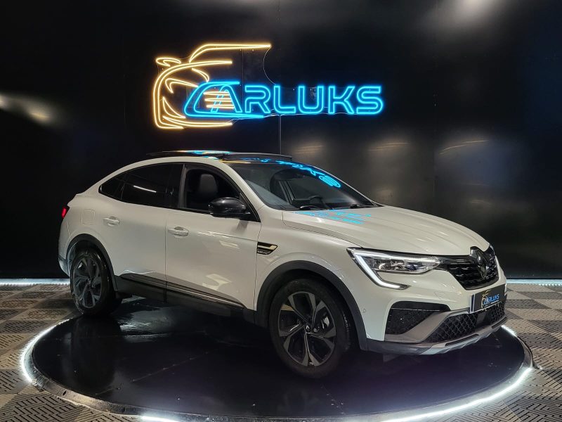 RENAULT ARKANA 1.5 143cv E-TECH SUIVI RENAULT / SIEGES ELECTRIQUES / TOIT OUVRANT / CAMERA / BOSE 