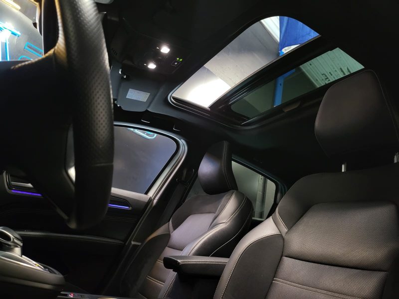 RENAULT ARKANA 1.5 143cv E-TECH SUIVI RENAULT / SIEGES ELECTRIQUES / TOIT OUVRANT / CAMERA / BOSE 