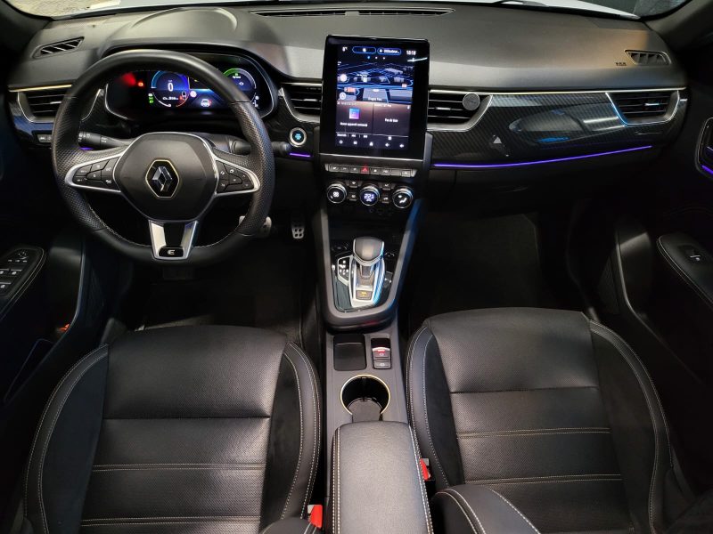 RENAULT ARKANA 1.5 143cv E-TECH SUIVI RENAULT / SIEGES ELECTRIQUES / TOIT OUVRANT / CAMERA / BOSE 