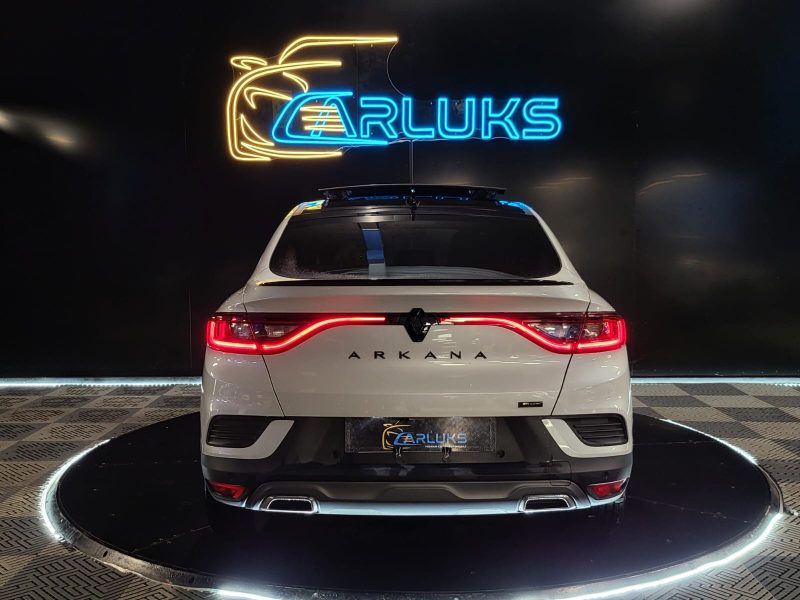 RENAULT ARKANA 1.5 143cv E-TECH SUIVI RENAULT / SIEGES ELECTRIQUES / TOIT OUVRANT / CAMERA / BOSE 