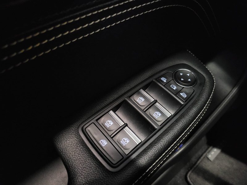 RENAULT ARKANA 1.5 143cv E-TECH SUIVI RENAULT / SIEGES ELECTRIQUES / TOIT OUVRANT / CAMERA / BOSE 