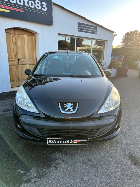 PEUGEOT 206+ 2011 1.1 60cv Urban / CT OK / Distribution Neuve / CT OK 