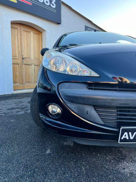 PEUGEOT 206+ 2011 1.1 60cv Urban / CT OK / Distribution Neuve / CT OK 