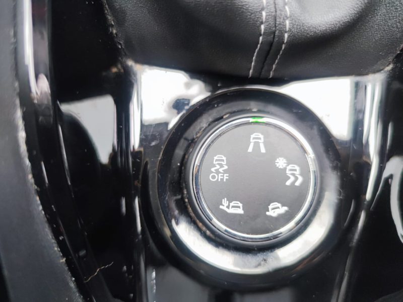 PEUGEOT 2008 Allure 1.6 BlueHDi 120ch 