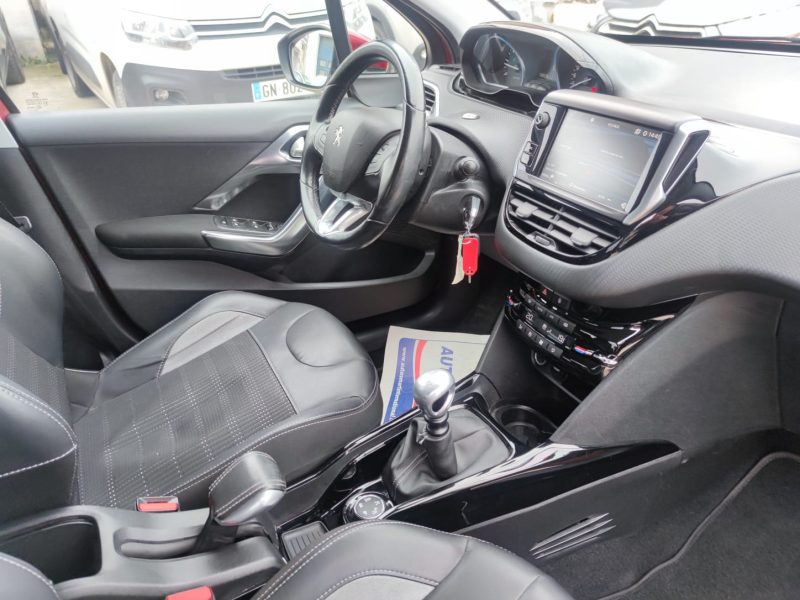 PEUGEOT 2008 Allure 1.6 BlueHDi 120ch 