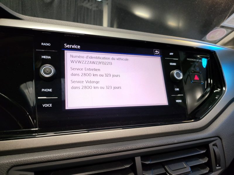 VOLKSWAGEN POLO 1.0 TSI 95cv CONFORTLINE / SUIVI COMPLET VOLKSWAGEN / CARPLAY / TOIT OUVRANT / FRONT