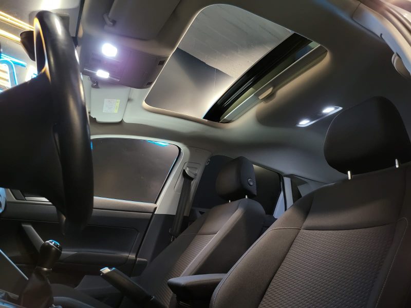 VOLKSWAGEN POLO 1.0 TSI 95cv CONFORTLINE / SUIVI COMPLET VOLKSWAGEN / CARPLAY / TOIT OUVRANT / FRONT